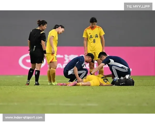 上海队12-1大胜四川队，全国女子垒球冠军杯赛首轮战罢