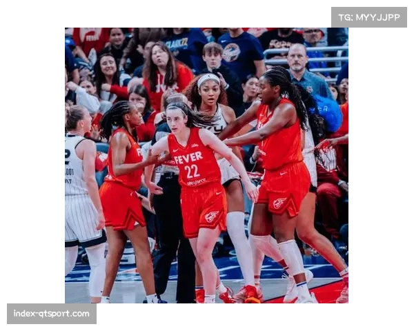 揭幕战：克拉克WNBA首秀砍下19分12助攻，狂热加时惜败太阳